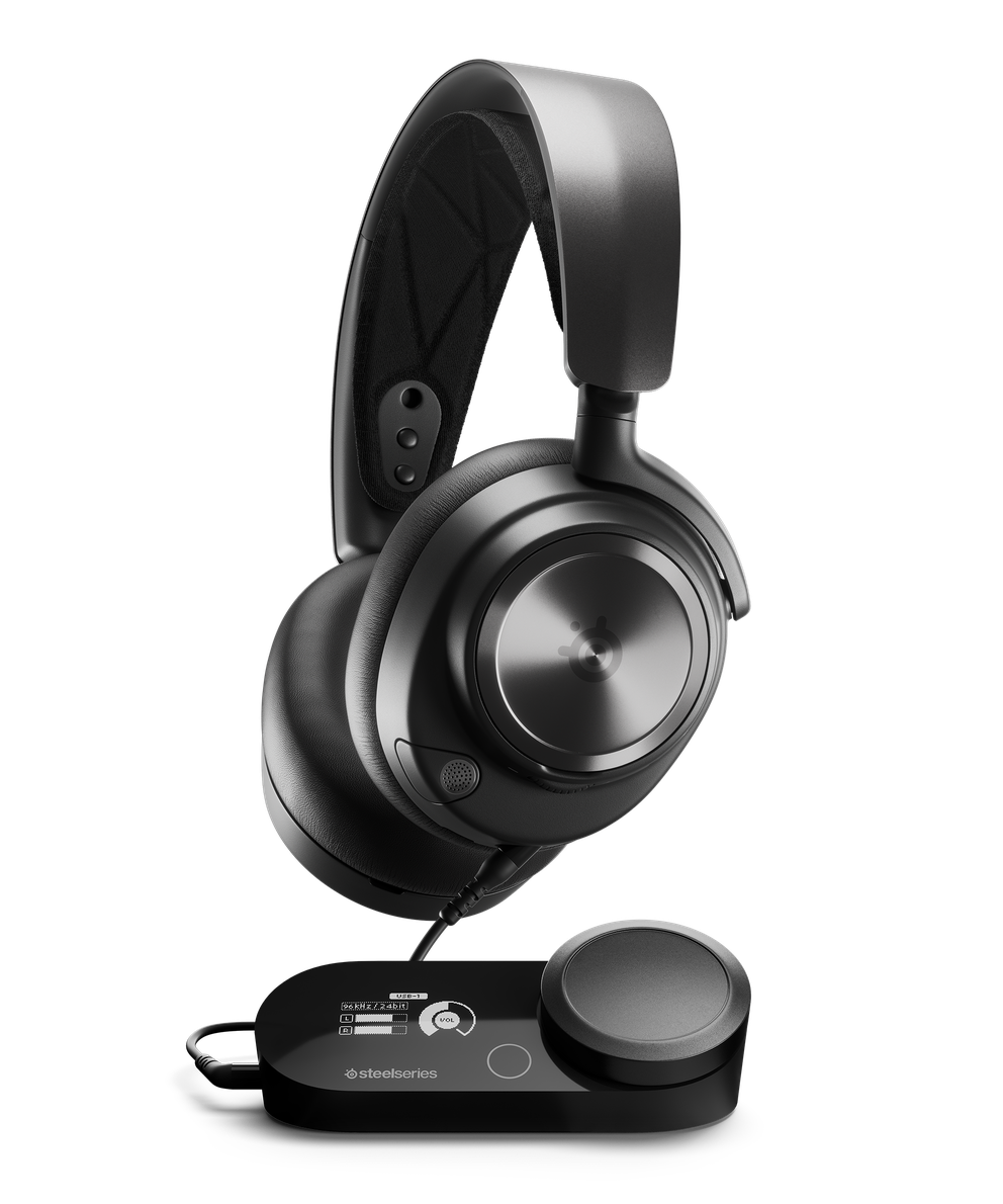
 An Arctis Nova Pro and GameDac Gen2.
 